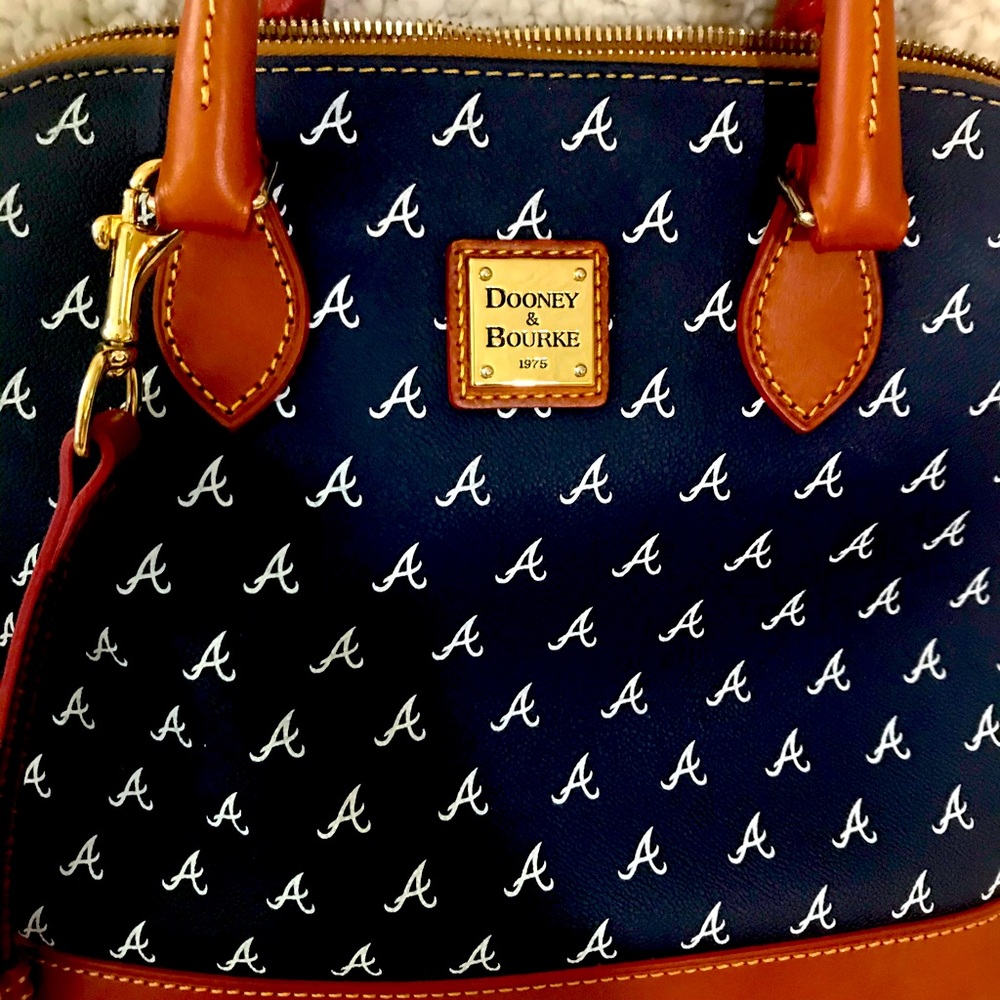 Dooney&Bourke leather handbag